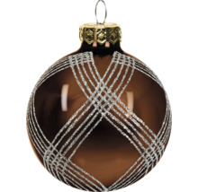 Braune Christbaumkugel aus Glas mit silbernem Glitzer-Gittermuster und goldener Aufhängung.