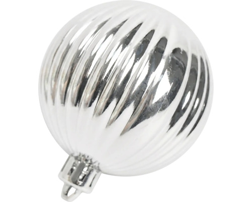 Silberfarbene, geriffelte Weihnachtskugel
