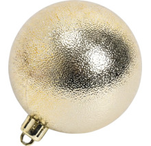Strukturierte goldfarbene Christbaumkugel mit Aufhängung.