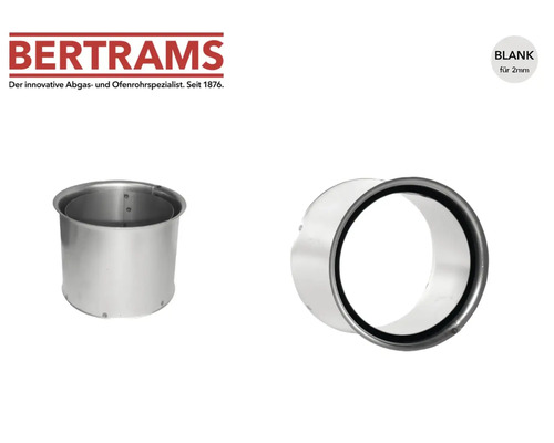 Bertrams Logo. Doppelwandfutter aus blankem Stahl mit Dichtung für Ofenrohre mit zwei Millimeter Wandstärke, Seitenansicht und Draufsicht.
