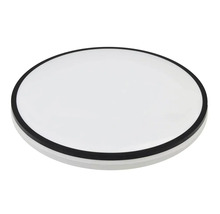 Runde LED-Deckenleuchte mit schwarzem Rahmen und weißem Diffusor.