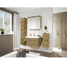 Modernes Badezimmer mit Badmöbelset in Eichenoptik, bestehend aus Waschbeckenunterschrank, Spiegelschrank, Hochschrank und einer Walk-In Dusche.
