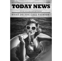Poster im Vintage Zeitungsdesign mit Schlagzeile Today News, Frau im gepunkteten Bikini und Sonnenbrille, die Spaghetti im Schwimmring isst.
