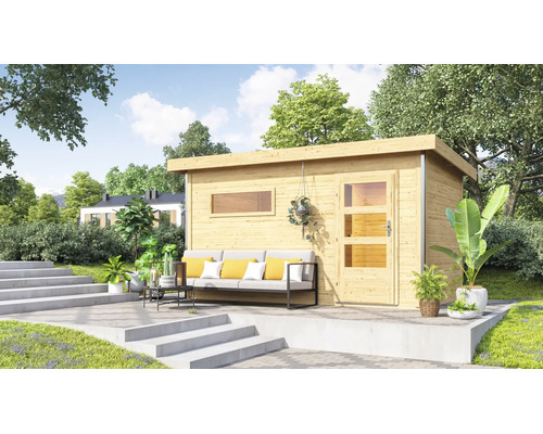 Modernes Gartenhaus aus Holz mit Flachdach und Glastür auf einer Terrasse mit Sitzbereich im Garten.