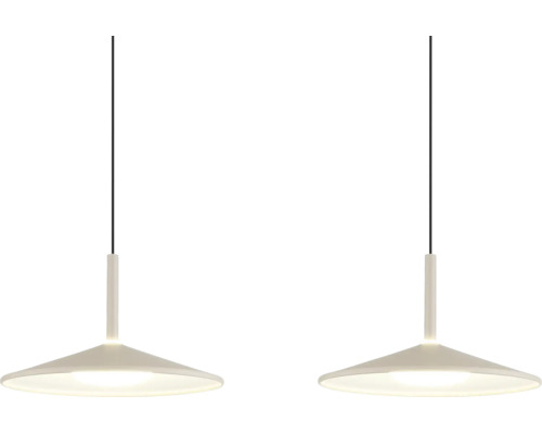 Zwei moderne Pendelleuchten mit flachem, breitem Schirm und dünnem schwarzen Kabel.