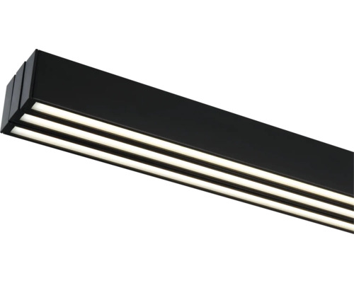 Schwarze lineare LED-Deckenleuchte mit drei parallelen Lichtstreifen.