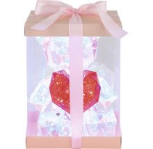 Geschenkbox mit transparentem Bären und beleuchtetem Herz sowie Schleife