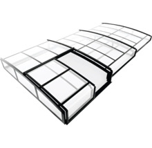 Teleskop-Poolüberdachung mit flachem Profil und schwarzem Aluminiumrahmen. Transparente Paneele aus Polycarbonat.