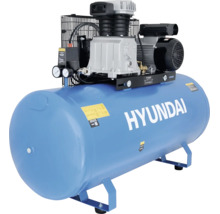 Blauer Hyundai Druckluftkompressor mit großem horizontalem Tank, Motor, Pumpe und Manometern.