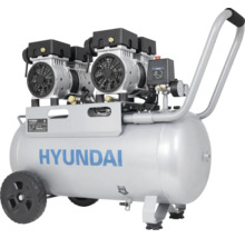 Mobiler Hyundai Druckluftkompressor mit zwei Motoreinheiten, liegendem Druckbehälter, Rädern und Schubbügel.