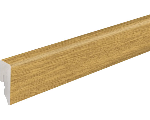 Sockelleiste mit Eichenoptik zur dekorativen Wandabdeckung