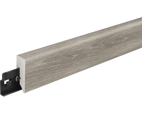 Sockelleiste mit Holzoptik und integriertem Montageclip zur Wandbefestigung