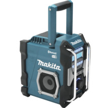Robustes Makita Baustellenradio mit Bluetooth, digitalem Radioempfang, Tragegriff und Schutzbügeln. Makita Logo.