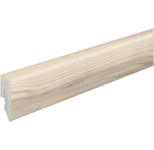 Helle Fußleiste aus Holz mit Maserung zur Wandverkleidung
