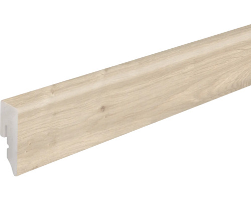 Sockelleiste mit Eiche Holzoptik zur Wandverkleidung