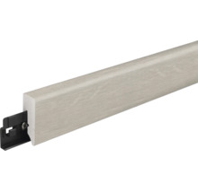 Sockelleiste mit Holzoptik und integriertem Befestigungsclip