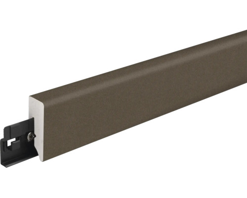 Fußleiste mit Montageclip zur Wandbefestigung