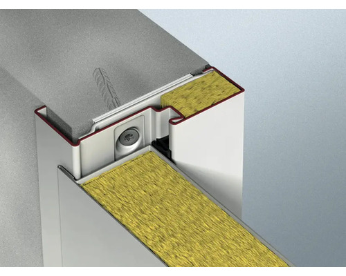 Querschnitt einer gedämmten Stahlzarge und eines Türblatts mit Mineralwolle an einer Betonwand.