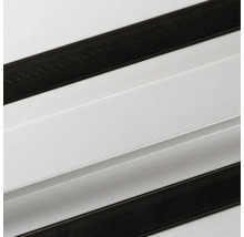 Detailaufnahme eines Fensterprofils mit Gummidichtung