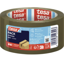 Eine Rolle tesa Pack Strong Klebeband mit 66 Metern Länge und 50 Millimetern Breite für mittelschwere Pakete.