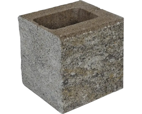 Ein einzelner Hohlblockstein aus Beton mit strukturierter Oberfläche zur Verwendung im Gartenbau.