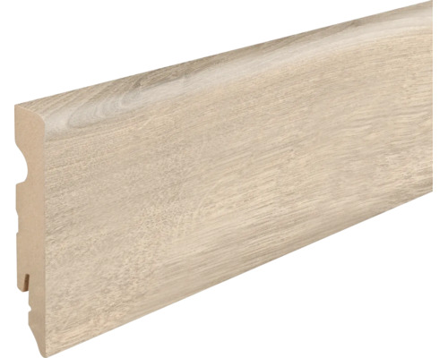 Sockelleiste mit Holzoptik Oberfläche als Wandabschluss für Wohnräume
