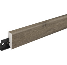 Fußleiste in Holzoptik mit Klicksystem für eine einfache Wandmontage