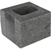 Ein einzelner Hohlblockstein aus Beton für den Mauerbau