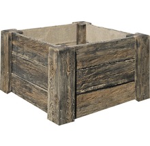 Quadratischer Pflanzkasten in Holzoptik für den Garten