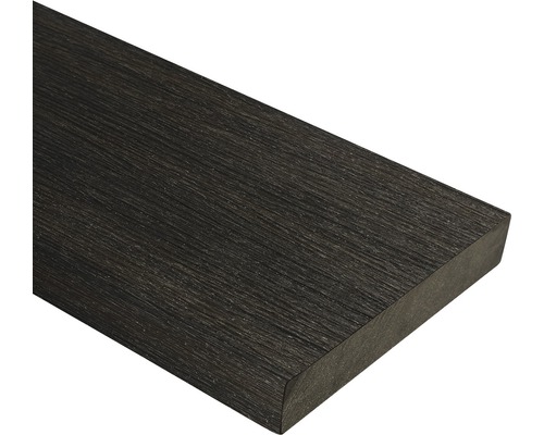 Terrassendiele aus Holzverbundwerkstoff