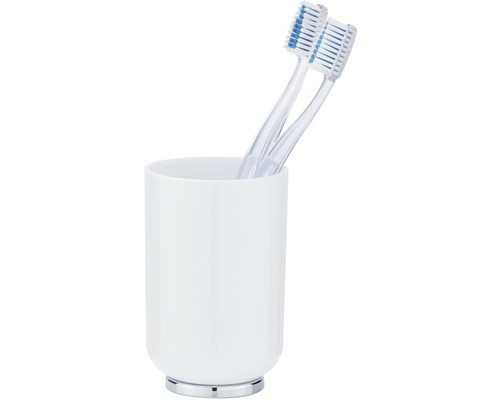 Zwei Zahnbürsten in einem Zahnputzbecher