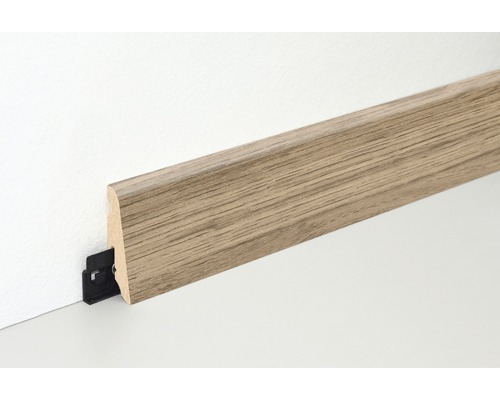 Sockelleiste mit Holzstruktur und Befestigungsclip