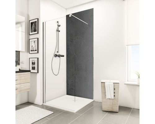 Modernes Badezimmer mit Duschkabine, Duschwanne, Armatur und Waschtisch