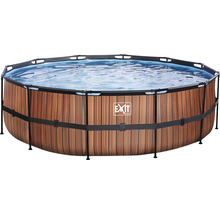 Aufstellpool mit Holzverkleidung und Wasser