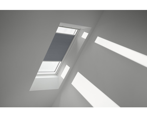 Velux Wabenplissee betongrau uni manuell FHC SK10 1163S Dachfenster mit geschlossenem Plissee zur Lichtregulierung
