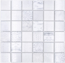 Mosaikfliese mit verschiedenen Oberflächenstrukturen