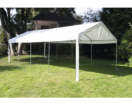 Weißes Partyzelt auf einer grünen Wiese
