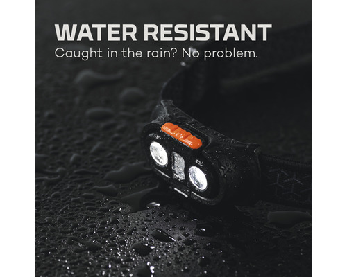 Wasserresistente Stirnlampe mit eingeschaltetem Licht
