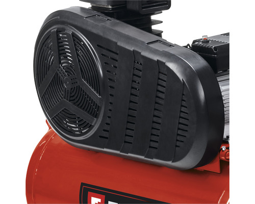 Detailansicht eines Kompressors mit schwarzer Schutzabdeckung.