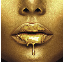 Gesicht mit goldfarbener Farbe und tropfendem Lack