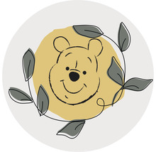 Illustration von Winnie Puuh mit Blättern auf einem kreisförmigen Hintergrund