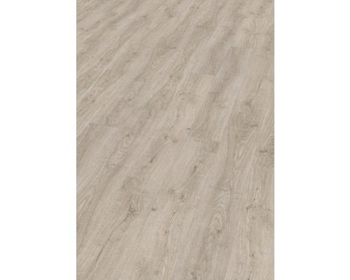 Heller Laminatboden mit Holzoptik