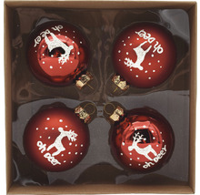 Vier rote Weihnachtskugeln mit Hirschmotiven in einer Kartonverpackung.
