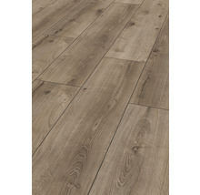 Verlegter Laminatboden in Holzoptik.