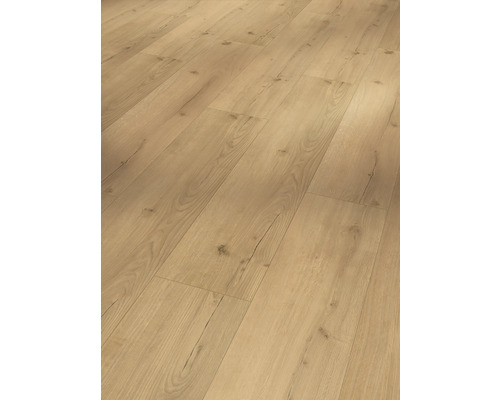 Bodenbelag aus Laminat in Holzoptik