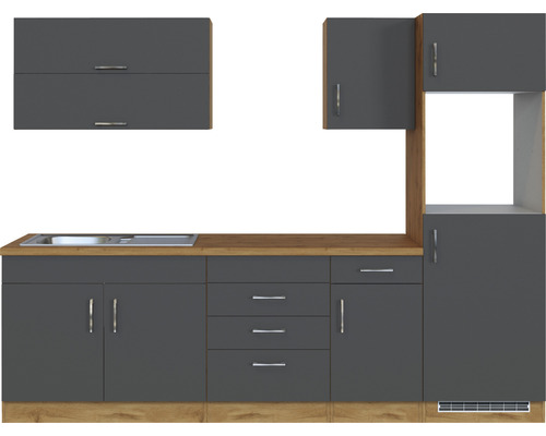 Küchenzeile mit Spüle, Schränken und Schubladen