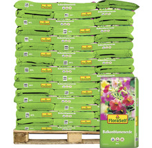 Palette mit FloraSelf Balkonblumenerde, 60 Liter Säcken