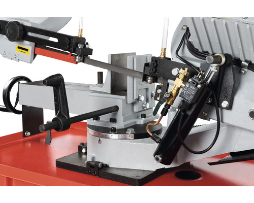 Details einer Metallbandsäge