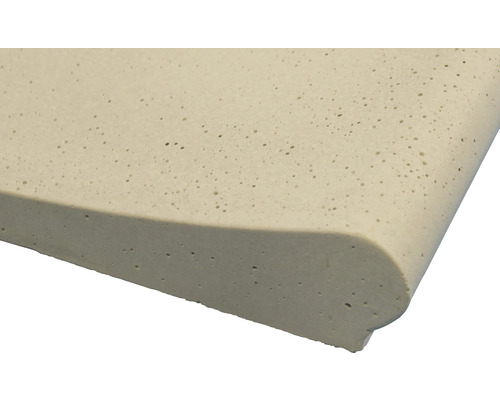 Beigefarbene Beckenrandsteine mit abgerundeter Kante