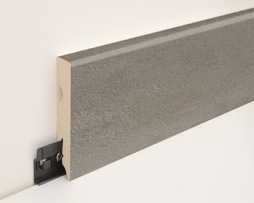 Sockelleiste mit Clip zur Wandmontage